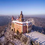 호텔 Ksiaz 3*