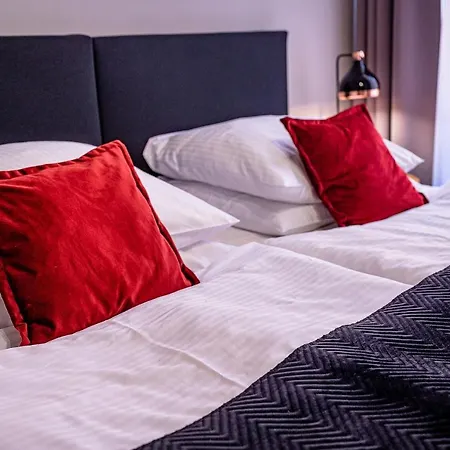Ksiaz 3* فاوبجه