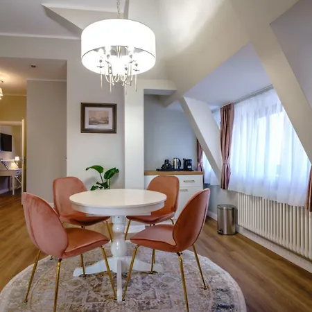 Hotel Ksiaz 3*