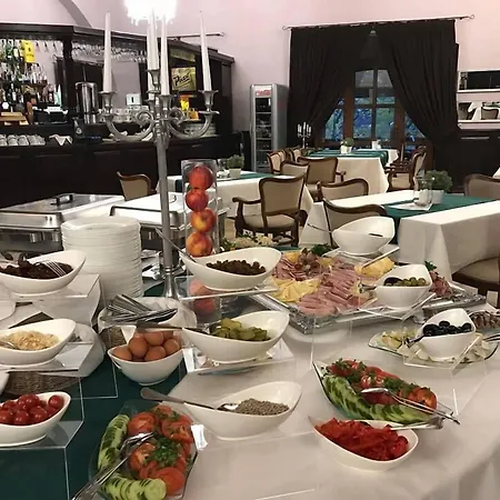 Ksiaz Hotel 3*