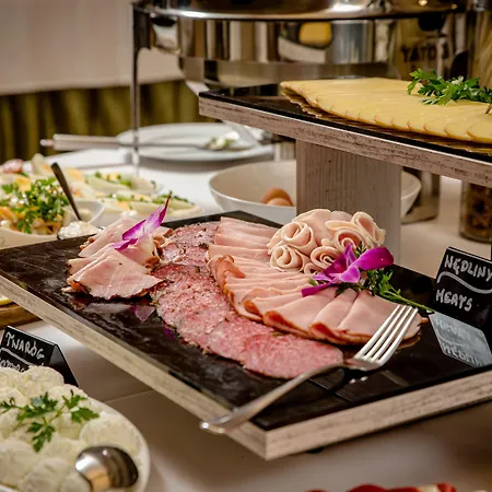 Ksiaz 3* ואלבריץ'