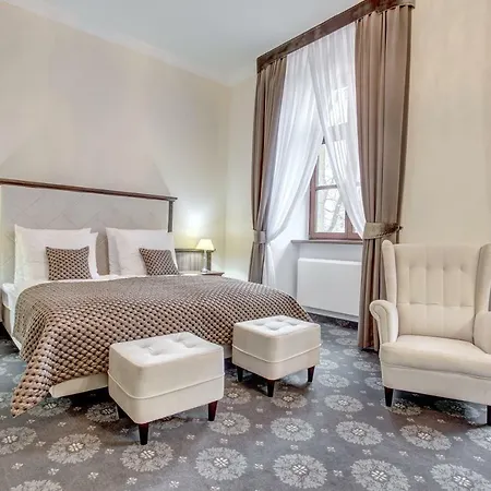 Ksiaz Hotel 3*