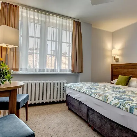 Hotel Książ 3*