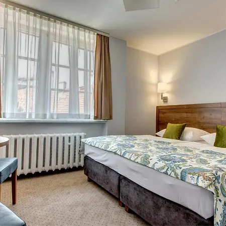Ksiaz Hotel 3*
